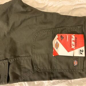 Dickies green shorts